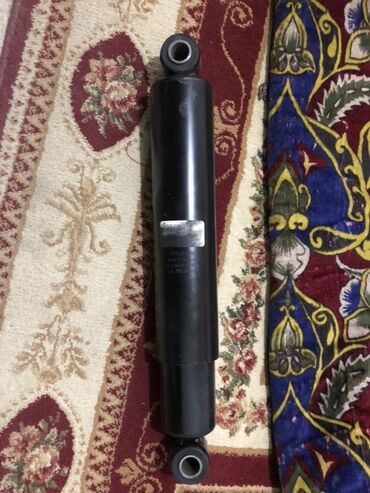 подвесной подшипник спринтер: Задний амортизатор Германия