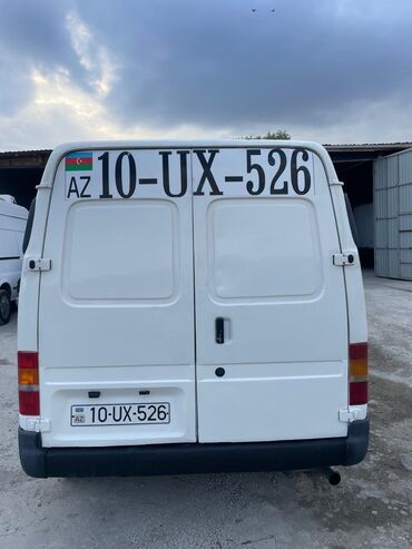 mercedes 2 0 dizel motor: Ford Transit: 2.5 l | 1999 il | 288000 km Van/Minivan