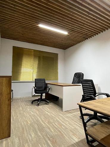 Продажа офисов: 🚨 СРОЧНО ПРОДАЁТСЯ КОММЕРЧЕСКОЕ ПОМЕЩЕНИЕ 🚨 1️⃣ Локация: 7 апреля — — 5