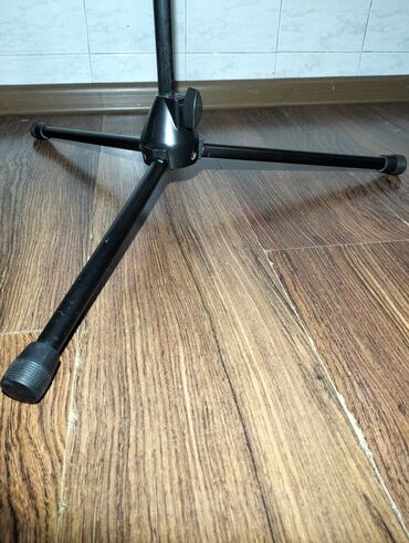 Вокальные микрофоны: АРЕНДА Стойка для микрофона профессиональная, Журавль, Тренога для at lalafo.kg — 9 Вокальные микрофоны: АРЕНДА Стойка для микрофона профессиональная, Журавль, Тренога для — 9