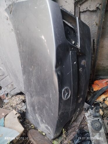 купить оптический прицел бу в бишкеке: Багажниктин капкагы Mazda, 2005 г., Колдонулган, Оригинал