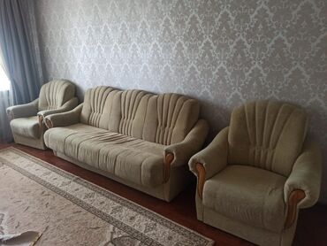 Прямые диваны: Прямой диван, Б/у, Трёхместный и более