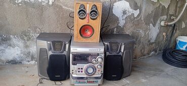 Aş qazanı: Musiqi mərkəzi və akustik dəst - Əsas blok: Panasonic mini Hi‑Fi