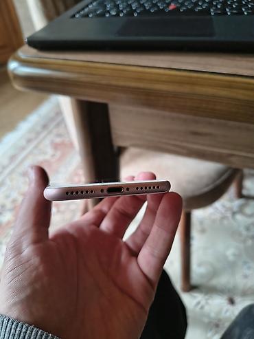 ayfon 2: IPhone 7, Rose Gold, Barmaq izi — 5