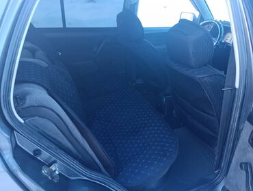 Volkswagen: Volkswagen Vento: 1992 г., 1.8 л, Механика, Бензин, Седан — 4