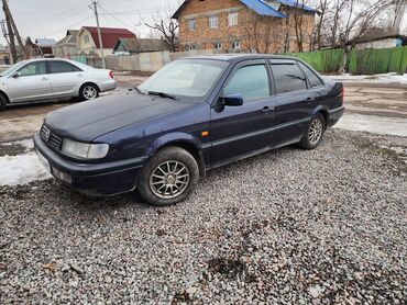 Volkswagen: Volkswagen Passat: 1994 г., 2 л, Механика, Бензин, Седан