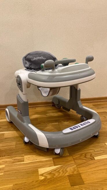 xadınok: Dilek …. Babywalker xadinok 55 azn satilir.Musiqisi var.Defekti