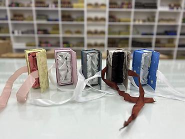 Hədiyyə bağlamaları: Hədiyyə qutusu, rəng - Qızılı — 4