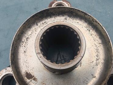 Auto delovi: Prirubnica menjaca Lada 21214 Niva novi tip sitni zubi. Polovno — 4