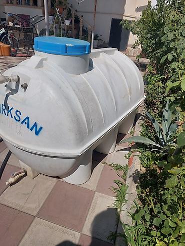 Baklar və çənlər: TÜRKSAN su çəni – 1000 litr - Həcm: 1000 L (korpus üzərində qeyd — 5