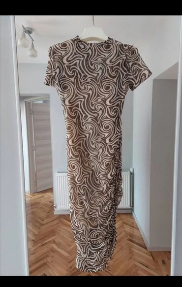 haljine sa dugim rukavima prodaja: M (EU 38), bоја - Bež, Kratkih rukava