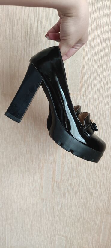 Tuflilər: Tuflilər, Ölçü: 36.5, rəng - Qara, İşlənmiş — 2