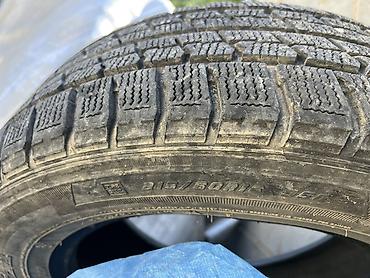 Шины 215 / 60 / R 16, Зима, Б/у, Пара, Легковые, Япония, Bridgestone
