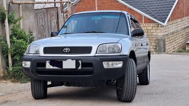 Toyota: Toyota RAV4: 2 l | 1996 il Ofrouder/SUV