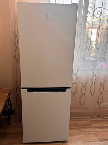морозильные камера: Холодильник Indesit, Б/у, Двухкамерный
