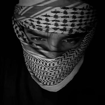 geyim kişi: Keffiyeh (şərq naxışlı baş örtüyü/şamaxı yaylığı) - Klassik — 1