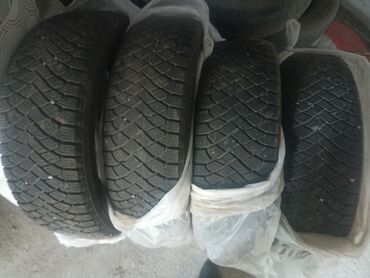 Шины: Шины 225 / 60 / R 18, Зима, Б/у, Комплект, Maxxis