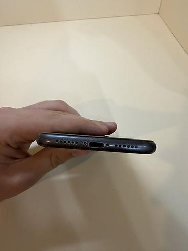 Apple iPhone: IPhone 11, Qara, Face ID — 5