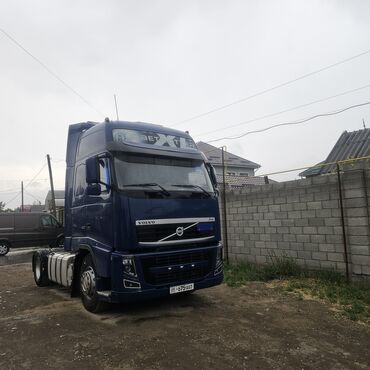 прицеп цементовоз: Тягач, Volvo, 2003 г., Без прицепа