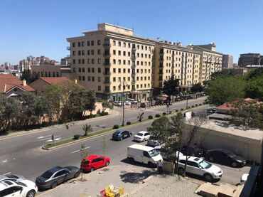 Uzunmüddətli kirayə mənzillər: Yasamal rayonu, İzmir parkının yanında inşa edilmiş 5 mərtəbəli köhnə — 2