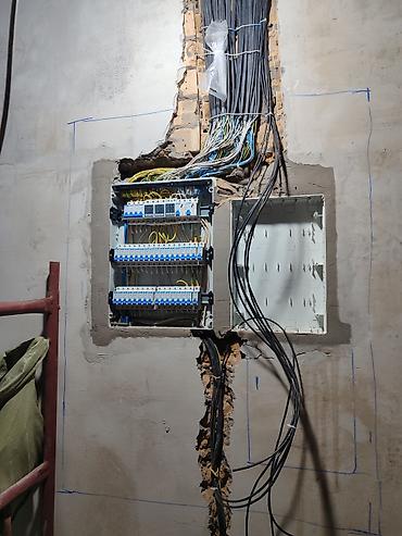 Электрики: Электрик | Установка стиральных машин, Установка софитов, Прокладка, замена кабеля Больше 6 лет опыта — 4