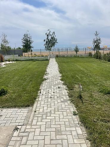 псо филармония: Пляжная локация для отдыха и фотосессий у моря - Просторная ухоженная — 5