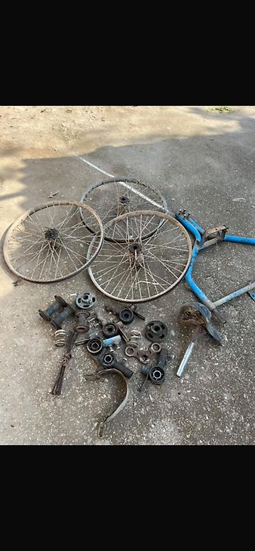 velosiped kaska: Yükdaşıma üçün pedal ilə idarə olunan 3 təkərli velosipedlər və — 3