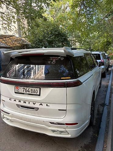 лайнеры: Kia Carnival: 2022 г., Автомат, Дизель, Минивэн — 3