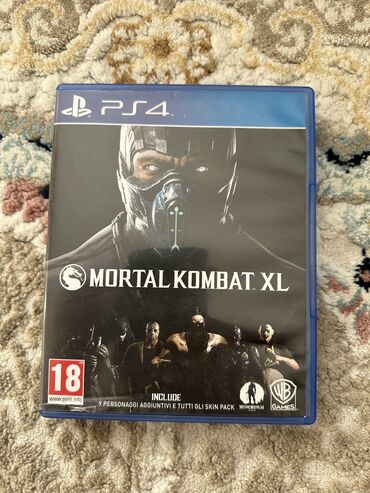 PS4 (Sony Playstation 4): Salam disk ideal vəziyyətdədi Cızıqları filan yoxdu Real alıcıya