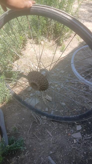 Velosiped ehtiyyat hissələri: Velosiped arxa təkər komplekti - Ölçü: 26" (şeirlərdən və nisbətdən — 1