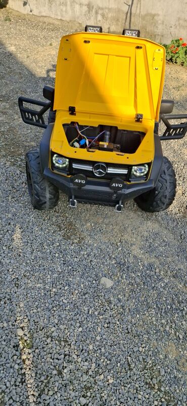 Uşaq üçün elektrik maşınları: Uşaq üçün elektrikli minik maşını – off-road üslubunda, sarı kapotlu