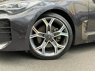 95: Kia Stinger: 2019 г., Автомат, Бензин, Седан — 6