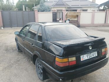 глушитель на пасат б3: Volkswagen Passat B3 седан, черный цвет. Основные особенности: -