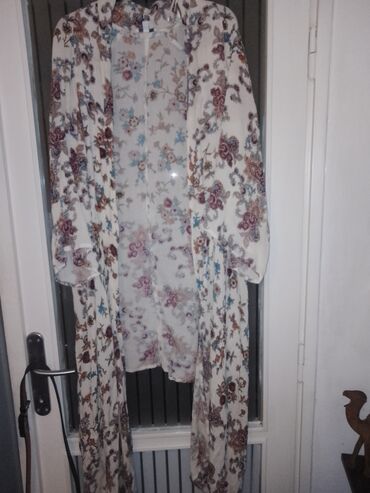 Kompleti: N O V KOMPLET dug kardigan I suknja na lastis,duzina kardigan na — 10