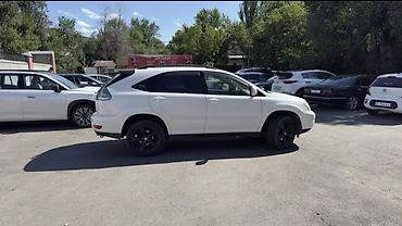 Продажа авто: Toyota Harrier, белый кроссовер с правым рулём. Оснащён просторным — 3
