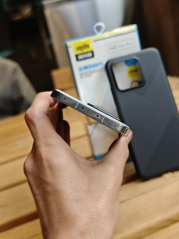 флагманский телефон: Xiaomi, 13, Новый, 256 ГБ, цвет - Зеленый, 1 SIM, 2 SIM — 3