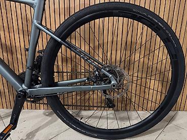 Road bikes: CUBE gravel velosipedi - Çərçivə: yüngül alüminium, daxili kabel — 11