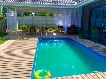 Продажа домов: Дом, 210 м², 7 комнат, Собственник — 6