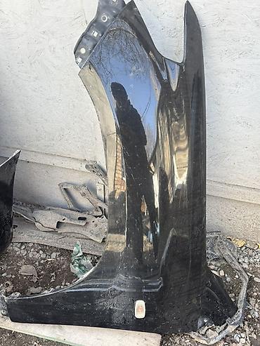 Другие детали кузова: Запчасти на Toyota Land Cruiser 200(дорестайлинг/рестайлинг — — 4