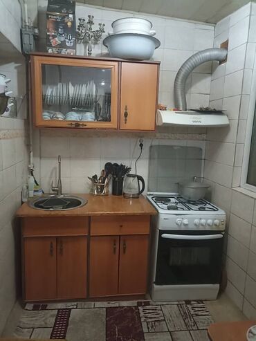 Кухонные гарнитуры: Кухонный гарнитур, Б/у, Дерево, Самовывоз