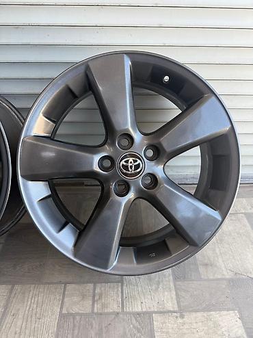 Диски: Литые Диски R 18 Lexus, Комплект, отверстий - 5, Б/у — 7