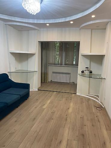 кварита: 3 комнаты, 62 м², Дордой Плаза ТРЦ 105 серия, 1 этаж, Свежий ремонт — 1