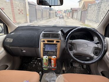 Toyota: Toyota Ipsum: 2000 г., 2 л, Автомат, Газ, Минивэн — 11