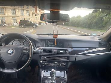 oturacaq qizdirici: BMW 5 series: 2 l | 2012 il Sedan — 9