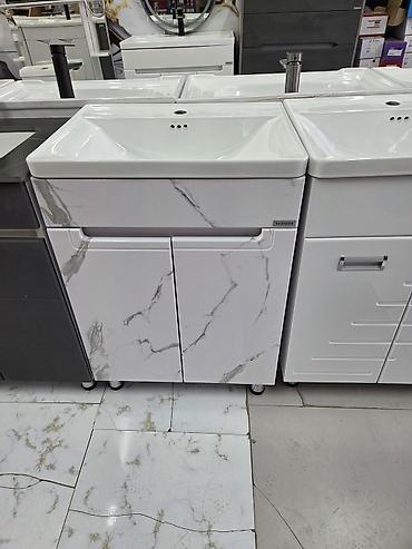 silver kitchen: Тумба с раковиной для ванной, расцветка «белый мрамор». - — 1
