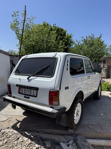 нива ваз 2121: ВАЗ (ЛАДА) 4x4 Нива: 2009 г., 1.7 л, Механика, Бензин, Внедорожник