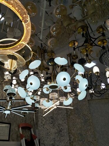 lüstra: Çılçıraq, 10 və daha çox lampa, Metal