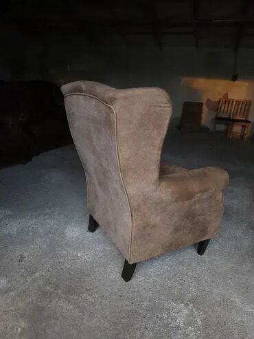 Fotelje: Odlicno stanje. Cena po komadu — 6