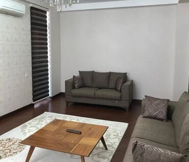 аренда квартир помесячно: İnşaatçılar Metrosu Yaxınlığında Yerləşən Mənzil Kirayə Verilir Qaz Su