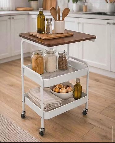 spric 200ml: Stočić 3500din Dimenzije: 30 x 42 x 77cm – kompaktna i pogodna za male — 1